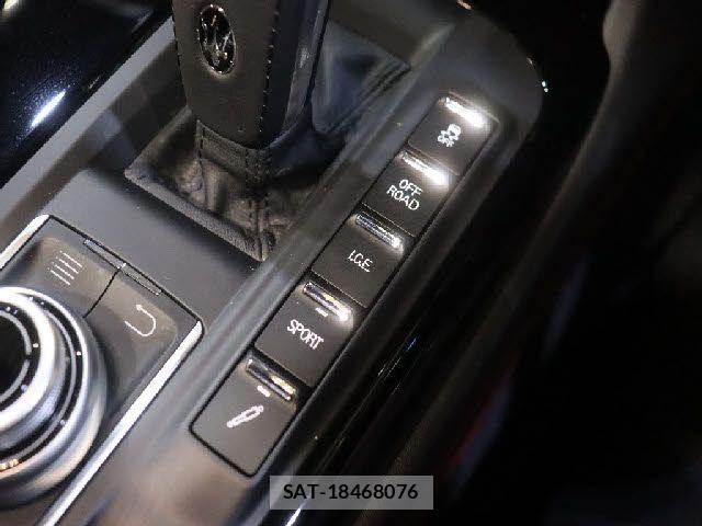 Maserati LEVANTE 2021-09 7221284-15