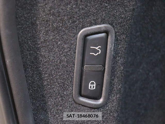 Maserati LEVANTE 2021-09 7221284-16