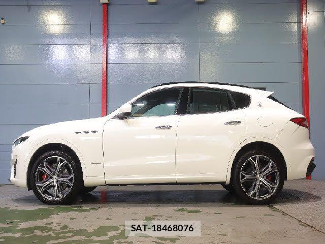Maserati LEVANTE 2021-09 7221284-2