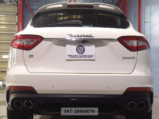 Maserati LEVANTE 2021-09 7221284-5
