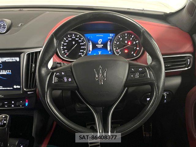 Maserati LEVANTE 2020-02 7221280-9