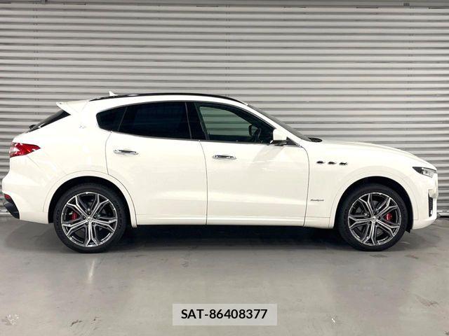 Maserati LEVANTE 2020-02 7221280-13