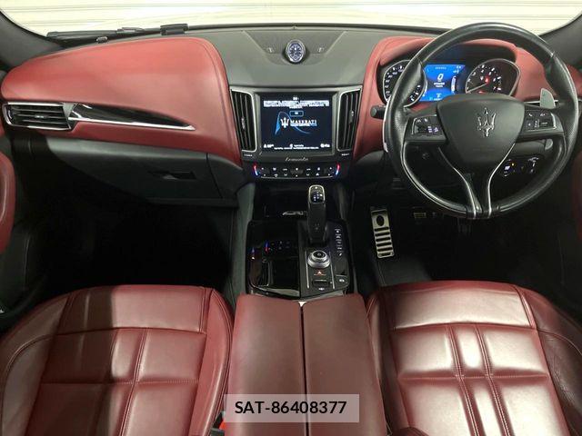 Maserati LEVANTE 2020-02 7221280-3
