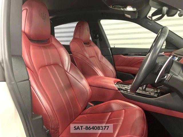 Maserati LEVANTE 2020-02 7221280-8
