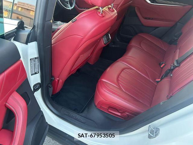 Maserati LEVANTE 2020-07 7221283-10