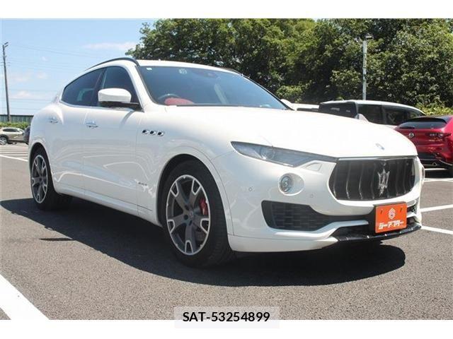 Maserati LEVANTE 2018-06 7221282-1