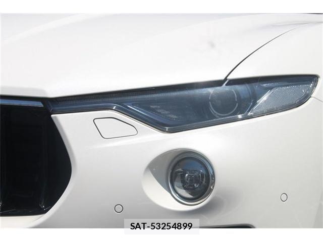 Maserati LEVANTE 2018-06 7221282-6