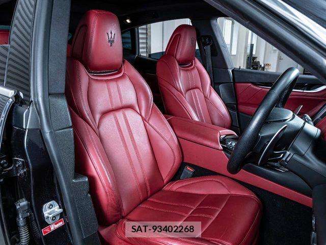 Maserati LEVANTE 2019-08 7221281-9