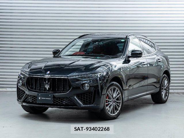 Maserati LEVANTE 2019-08 7221281-13