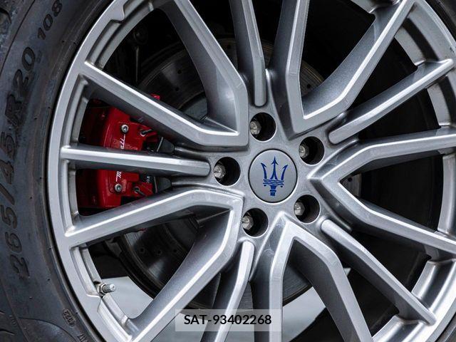 Maserati LEVANTE 2019-08 7221281-5