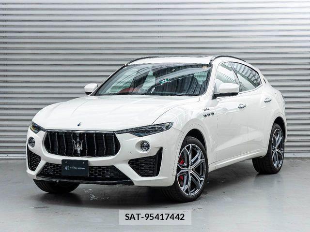 Maserati LEVANTE 2024-05 7221286-12