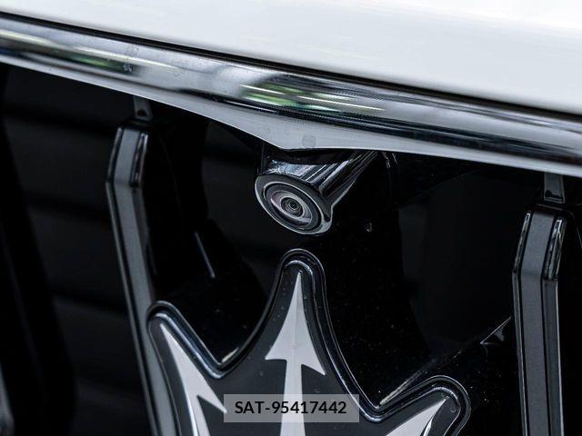 Maserati LEVANTE 2024-05 7221286-6
