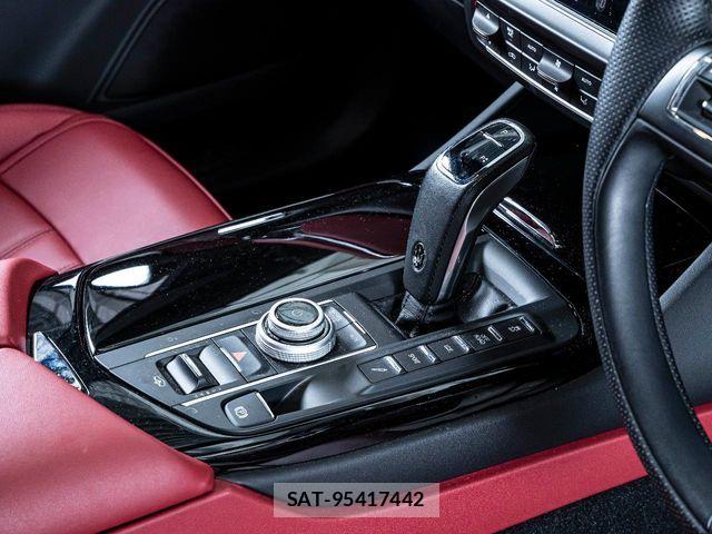 Maserati LEVANTE 2024-05 7221286-7