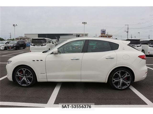 Maserati LEVANTE 2017-11 7251406-10