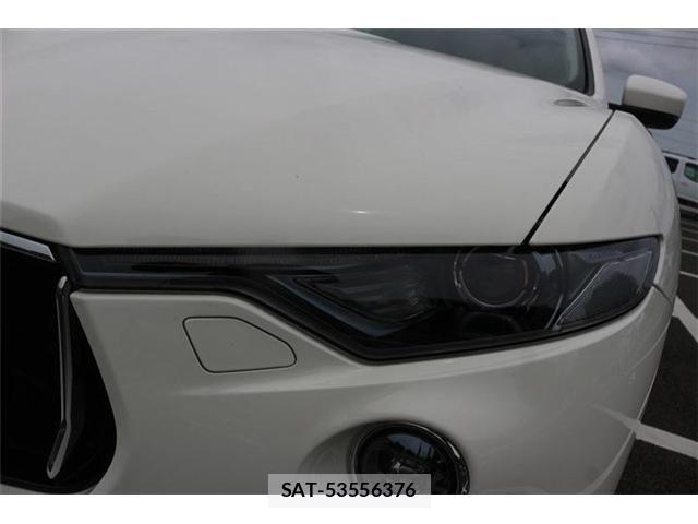 Maserati LEVANTE 2017-11 7251406-22