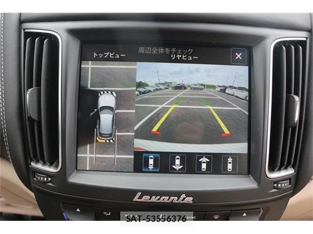 Maserati LEVANTE 2017-11 7251406-3