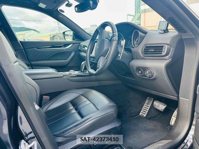 Maserati LEVANTE 2020-03 7328178-11