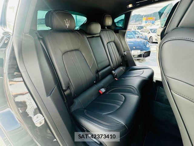 Maserati LEVANTE 2020-03 7328178-21