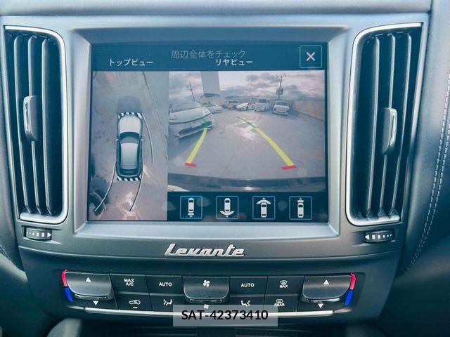 Maserati LEVANTE 2020-03 7328178-25