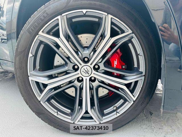 Maserati LEVANTE 2020-03 7328178-7