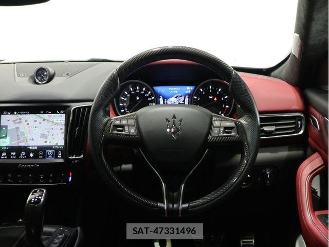 Maserati LEVANTE 2020-11 7328177-20