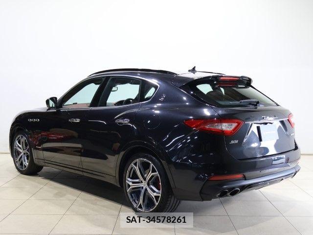 Maserati LEVANTE 2021-06 7358617-14