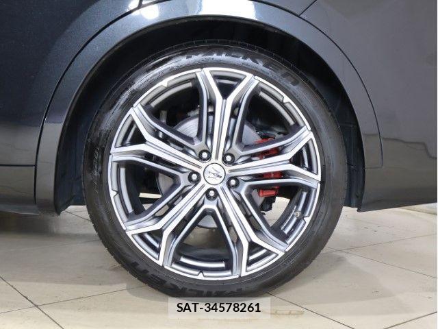Maserati LEVANTE 2021-06 7358617-15