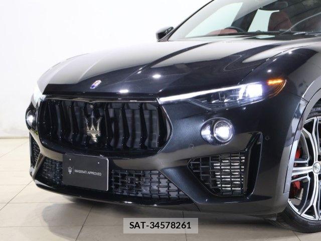 Maserati LEVANTE 2021-06 7358617-17