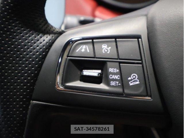 Maserati LEVANTE 2021-06 7358617-24