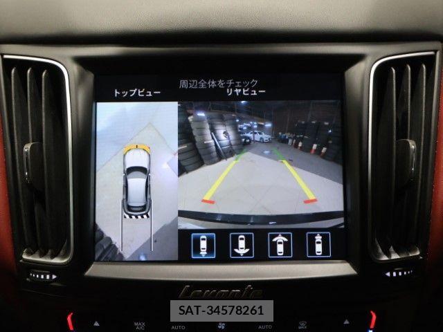 Maserati LEVANTE 2021-06 7358617-28