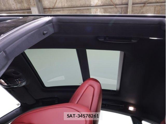 Maserati LEVANTE 2021-06 7358617-3