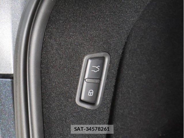 Maserati LEVANTE 2021-06 7358617-7