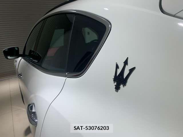 Maserati LEVANTE 2022-05 7392740-11