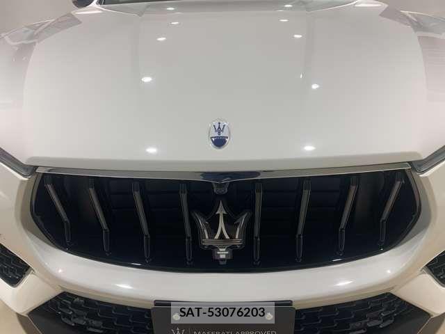 Maserati LEVANTE 2022-05 7392740-13