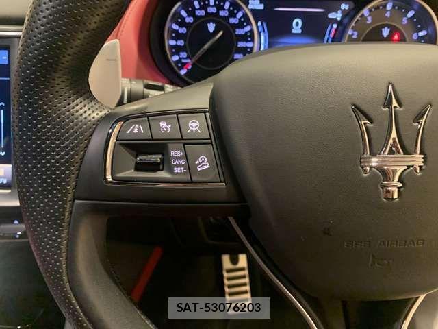 Maserati LEVANTE 2022-05 7392740-15
