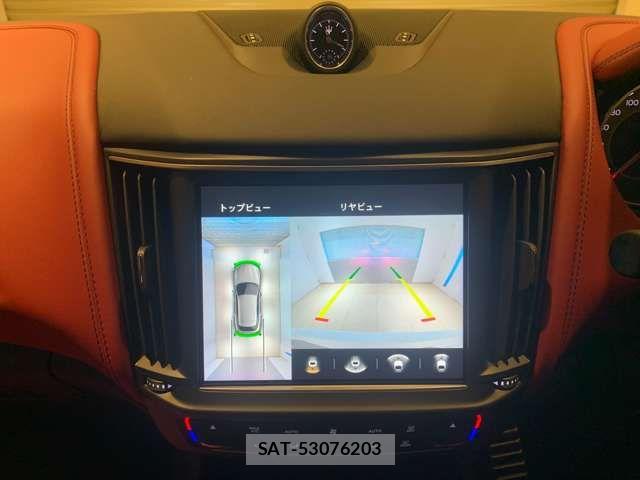 Maserati LEVANTE 2022-05 7392740-4