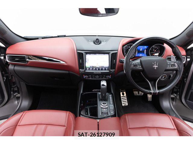 Maserati LEVANTE 2021-07 7617827-1