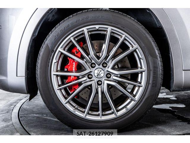 Maserati LEVANTE 2021-07 7617827-19