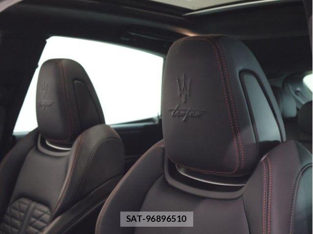 Maserati LEVANTE 2024-11 7725297-4