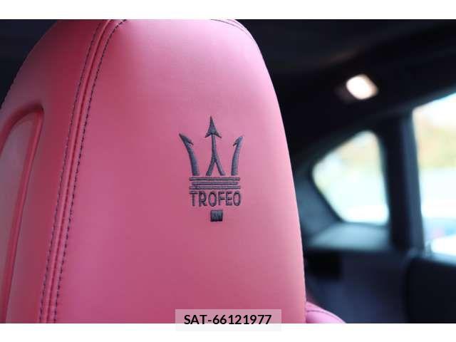 Maserati LEVANTE 2021-01 7725298-9