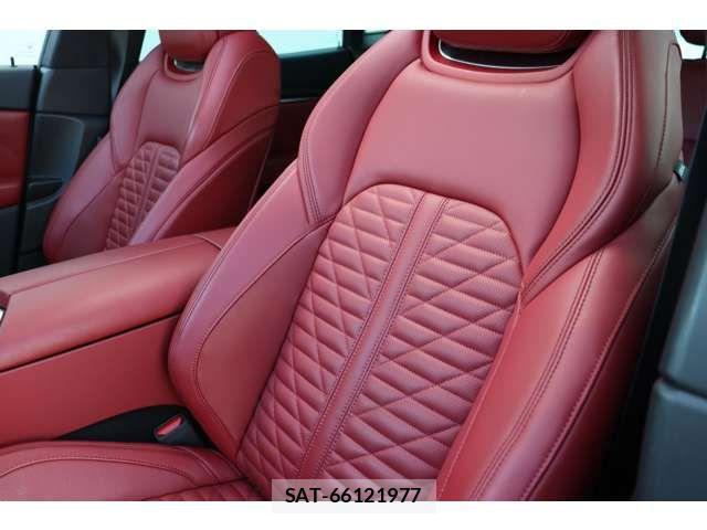 Maserati LEVANTE 2021-01 7725298-12