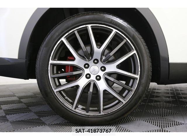 Maserati LEVANTE 2016-12 7877520-17