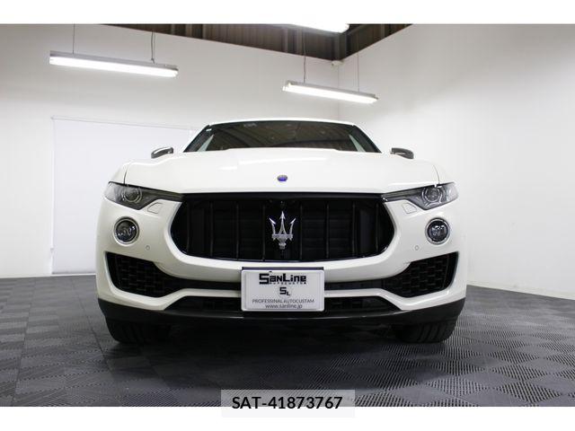 Maserati LEVANTE 2016-12 7877520-1