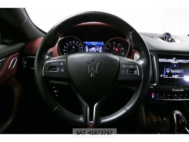 Maserati LEVANTE 2016-12 7877520-27