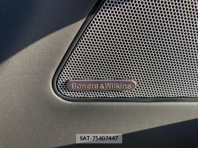 Maserati LEVANTE 2021-12 8036561-18