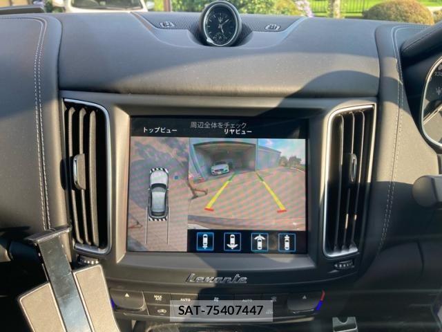 Maserati LEVANTE 2021-12 8036561-20