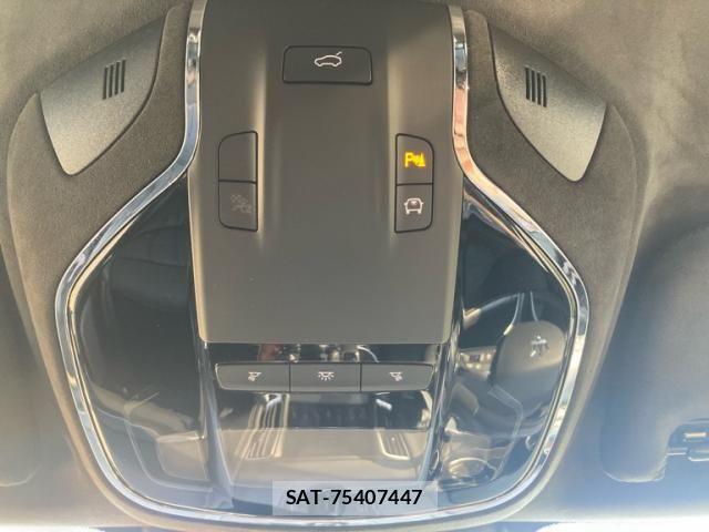 Maserati LEVANTE 2021-12 8036561-23