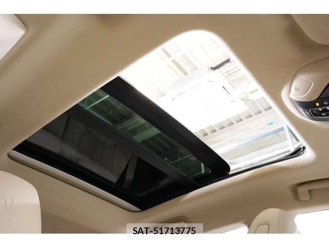 Maserati LEVANTE 2022-10 8074443-3
