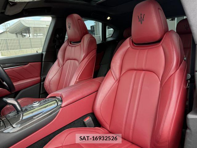 Maserati LEVANTE 2021-12 8100255-11