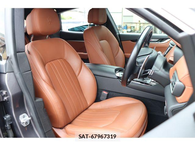 Maserati LEVANTE 2019-12 8100254-9